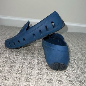 Floafers, Boys size 2; Navy Blue